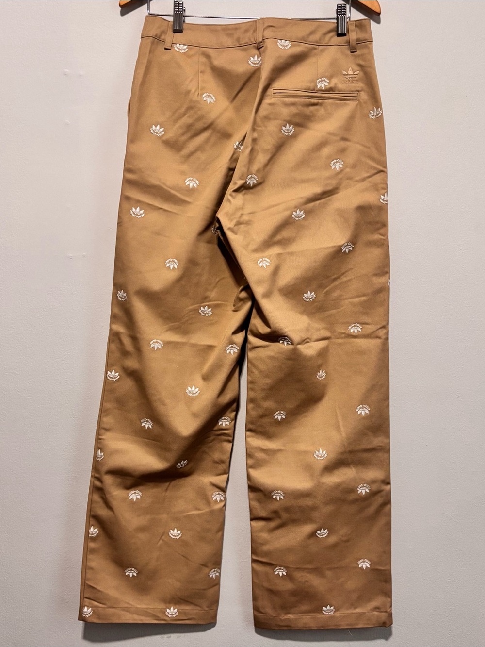 Adidas-Women Alllover Mini Crest Chino Pants - Picture 7 of 7
